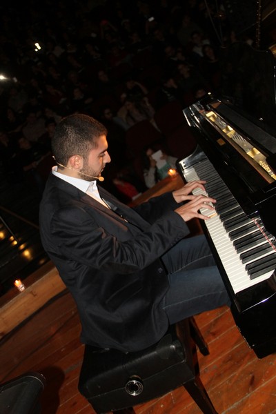 USJ Draw a smile Fundraising Concert